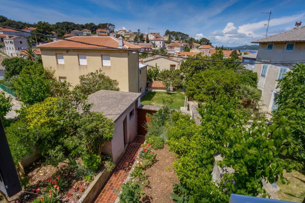 Vila Bugevilija Hotel Mali Lošinj Exterior foto